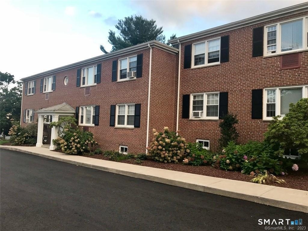 747 Main Street - Photo 1