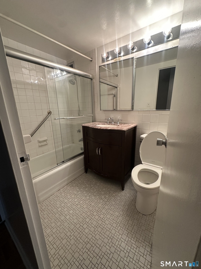 31 Woodland Street - Photo 7