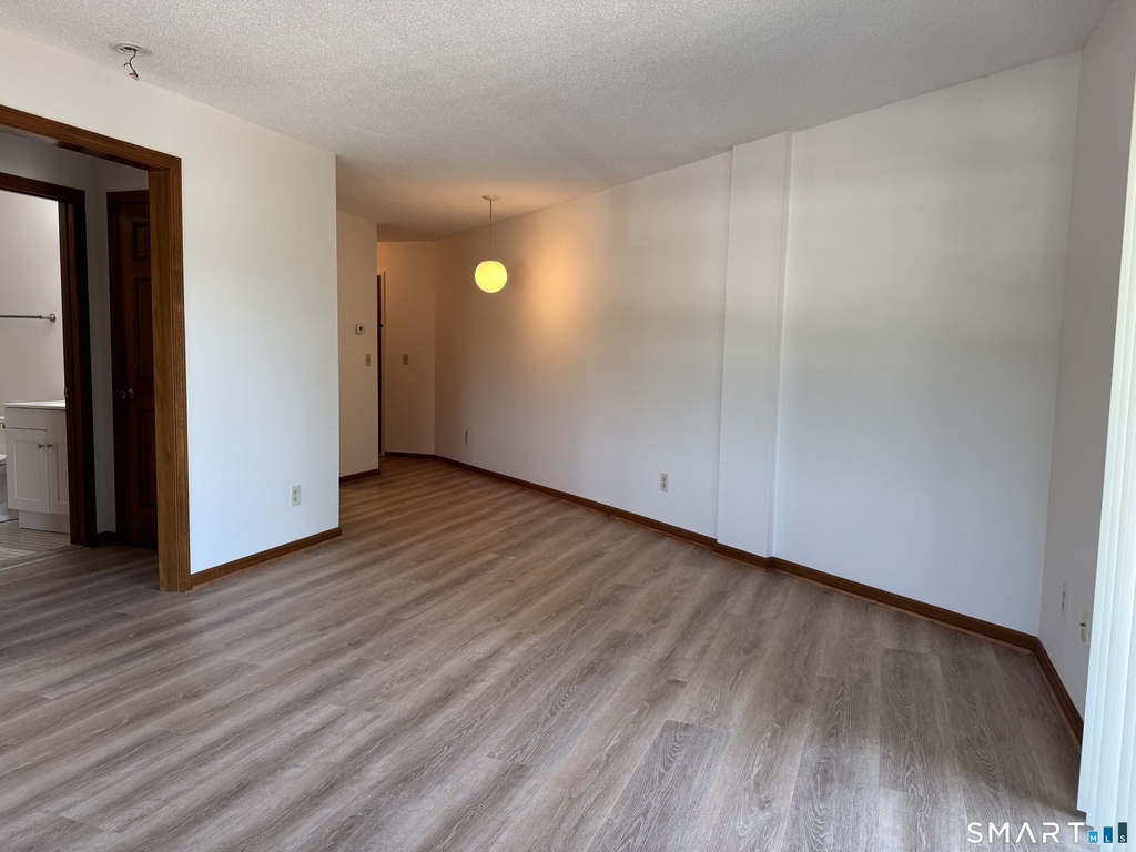 1022 Main Street - Photo 2