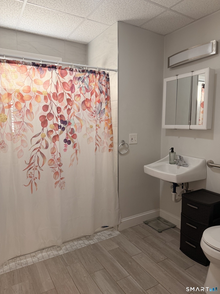 1089 Whalley Avenue - Photo 5