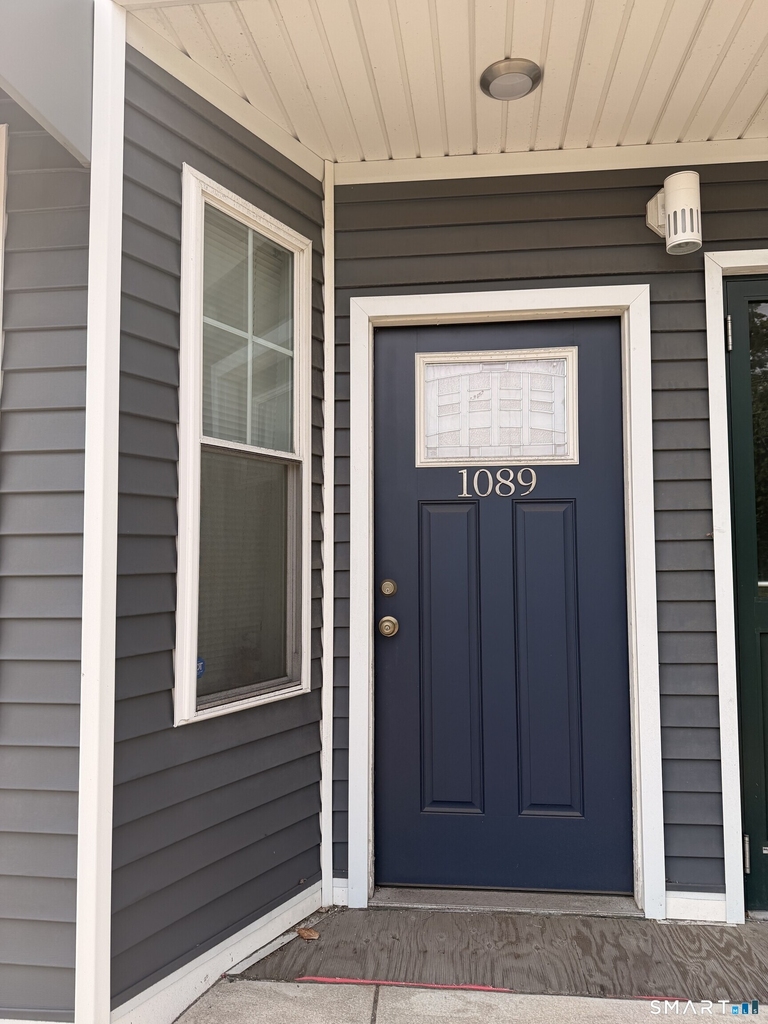 1089 Whalley Avenue - Photo 0