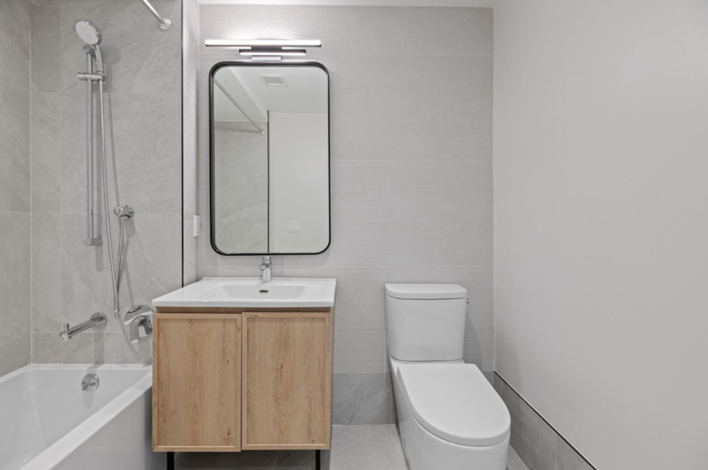 71-82 Parsons Boulevard - Photo 6