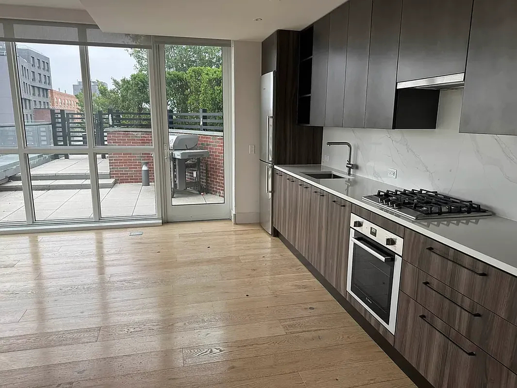 251 EAST - Photo 2
