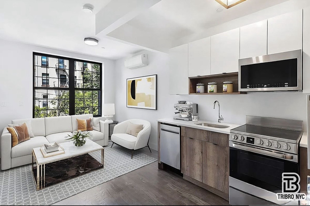 771 Lexington Avenue - Photo 6