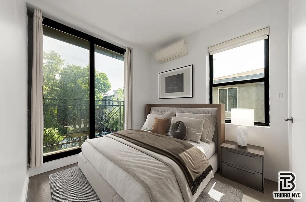 771 Lexington Avenue - Photo 4