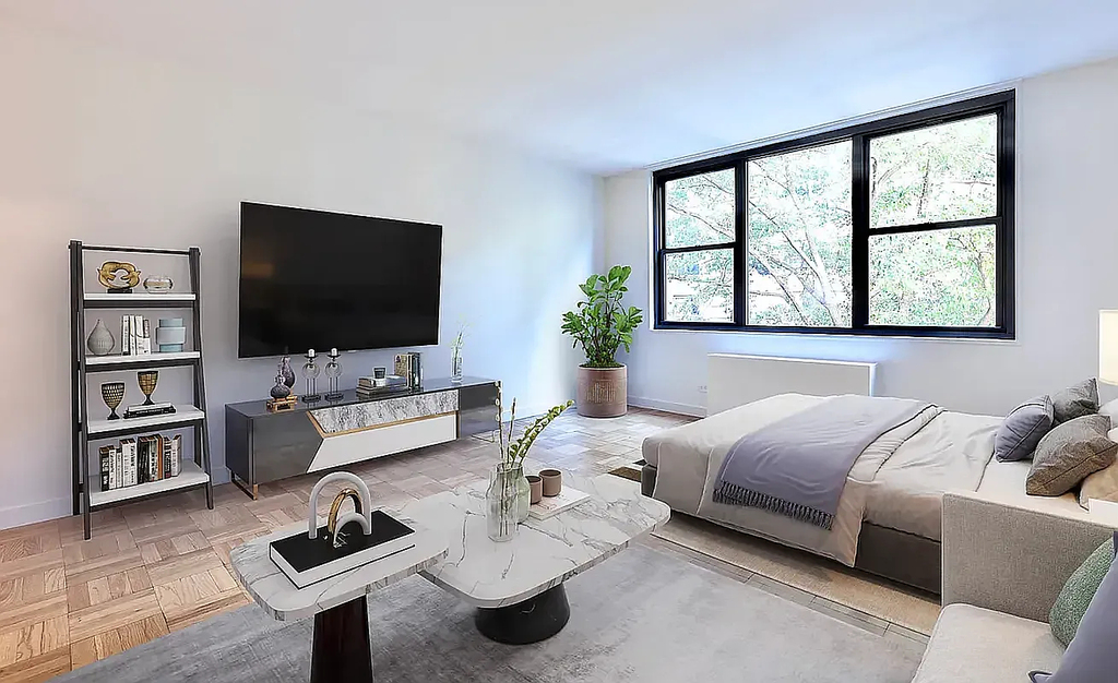 333 East 49th Street - Photo 0