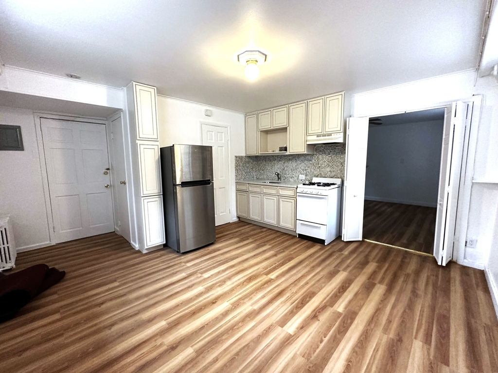 196-36 50th Avenue - Photo 2