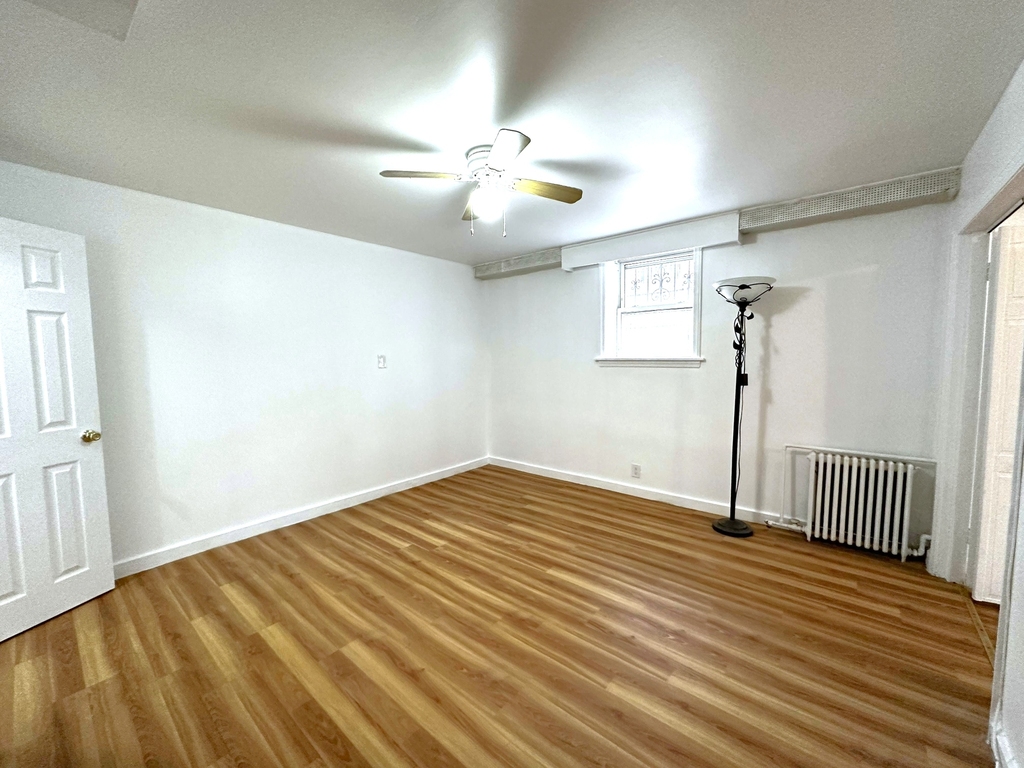 196-36 50th Avenue - Photo 5