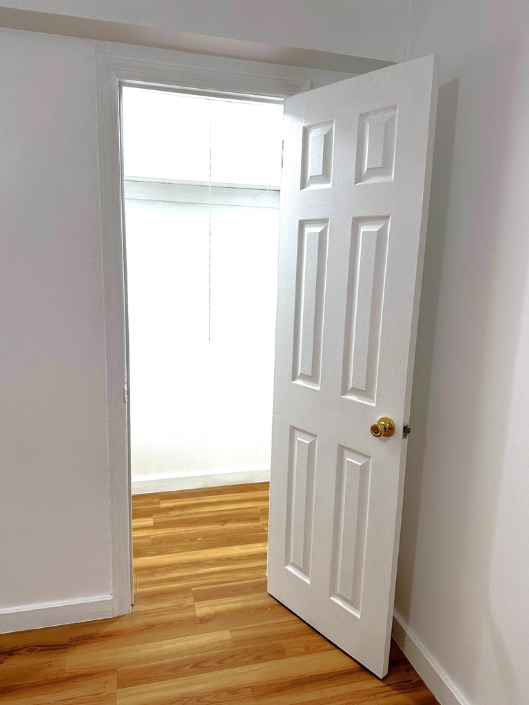 196-36 50th Avenue - Photo 6