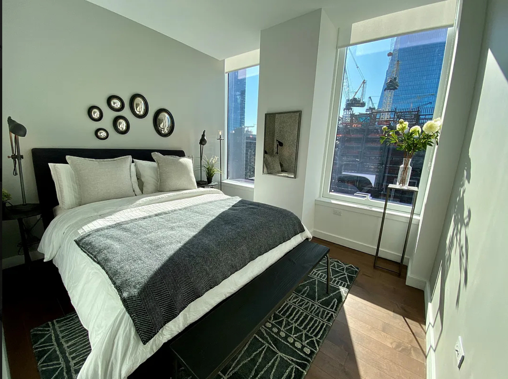 West 36th Street - Photo 8