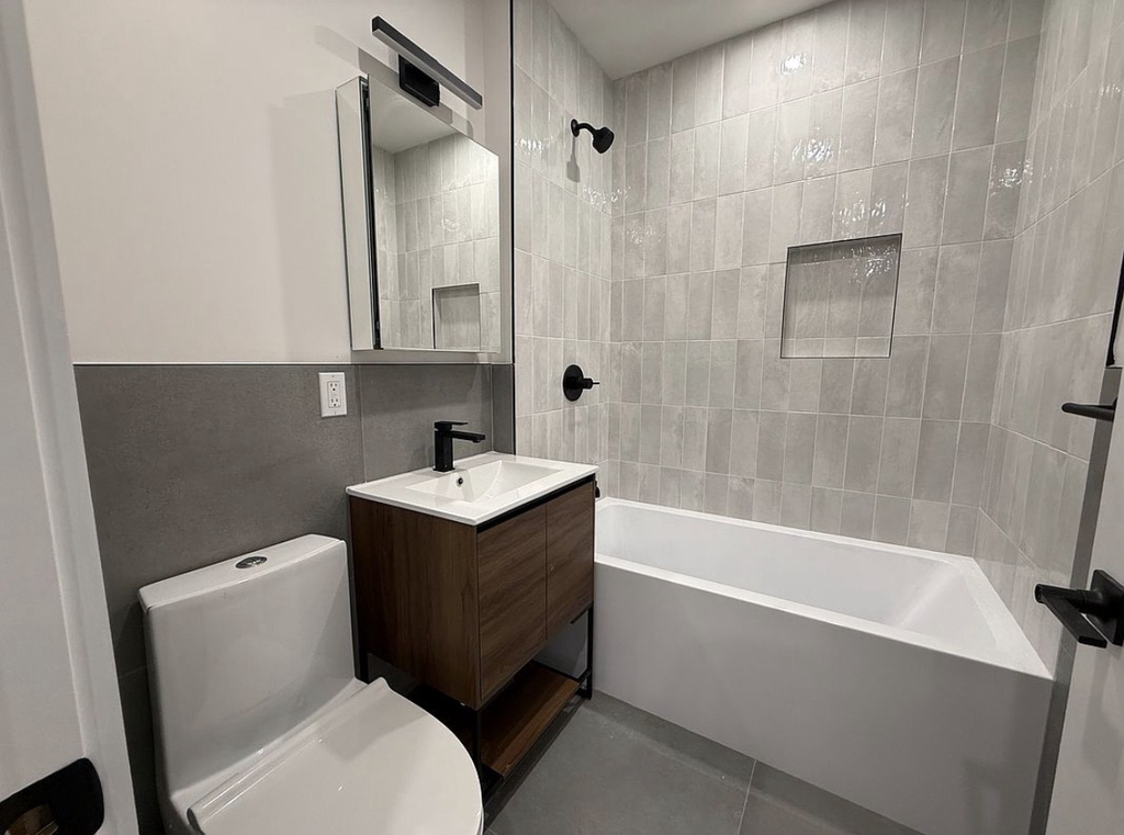 2324 Bedford Avenue - Photo 4