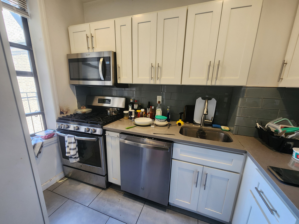 130 Ft Washington Avenue - Photo 1
