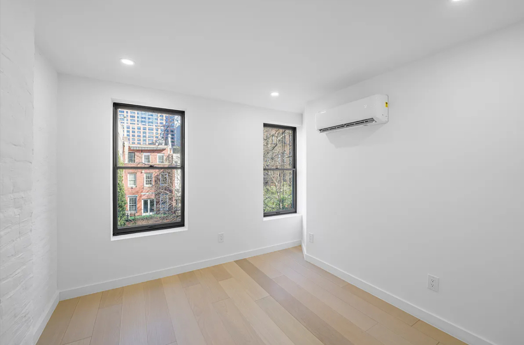 243 East 31st Street - Photo 4