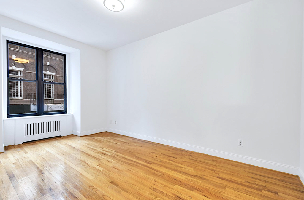 Madison Avenue - Photo 3