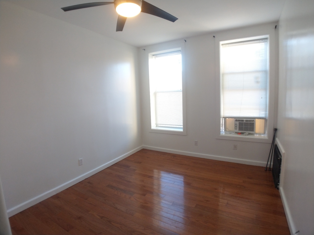 73rd Street and 6th Avenue - Photo 4