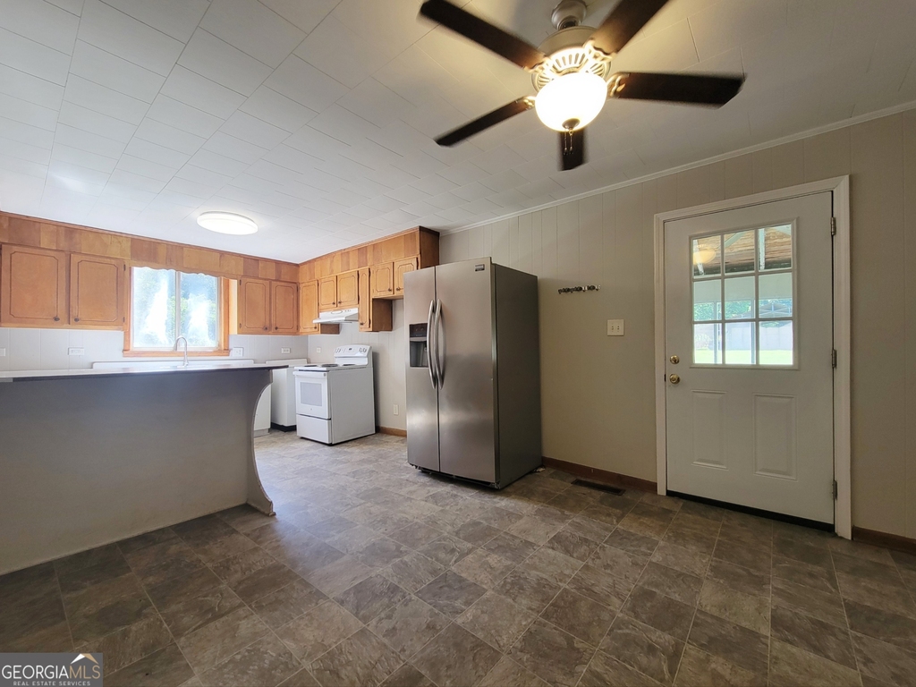 355 Bill Rutledge Road - Photo 2