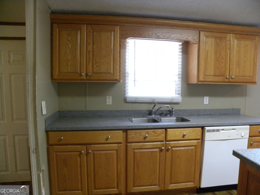 2627 Cole Road - Photo 3