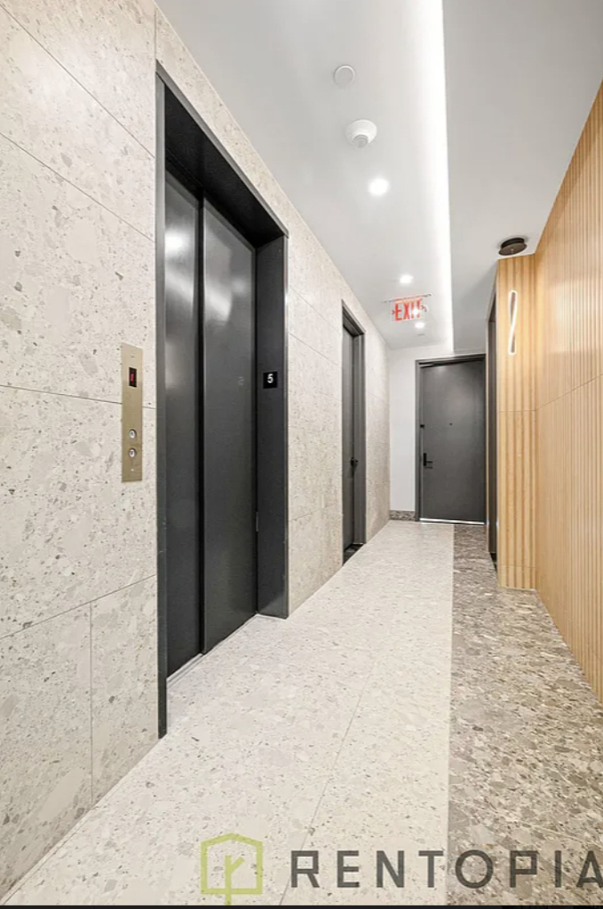 22 Frost Street - Photo 6