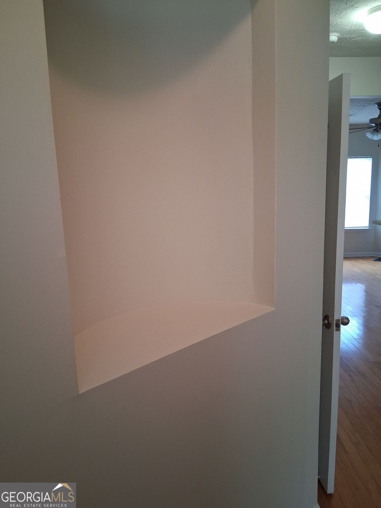 6208 Ellenwood Drive - Photo 2