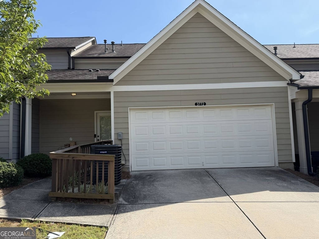 3772 Ledgemont Drive - Photo 2