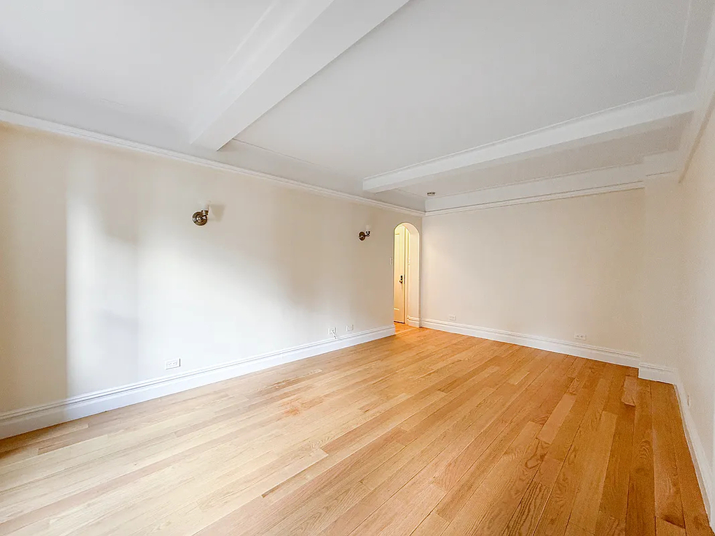 95 Christopher Street - Photo 0