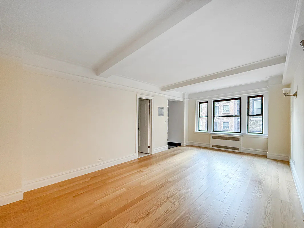 95 Christopher Street - Photo 2