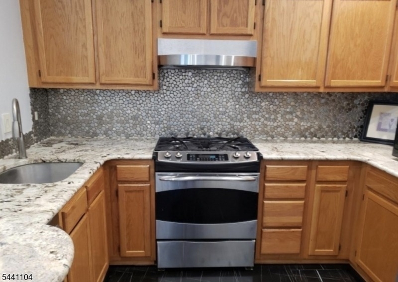 511 Chatfield Dr - Photo 4
