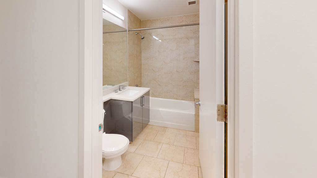 10 Hanover Square - Photo 4
