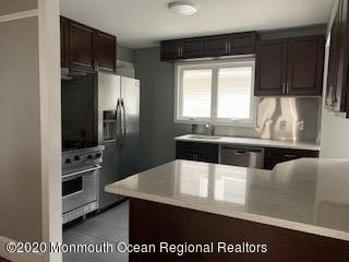 217 Albert Place - Photo 7