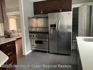 217 Albert Place - Photo 10