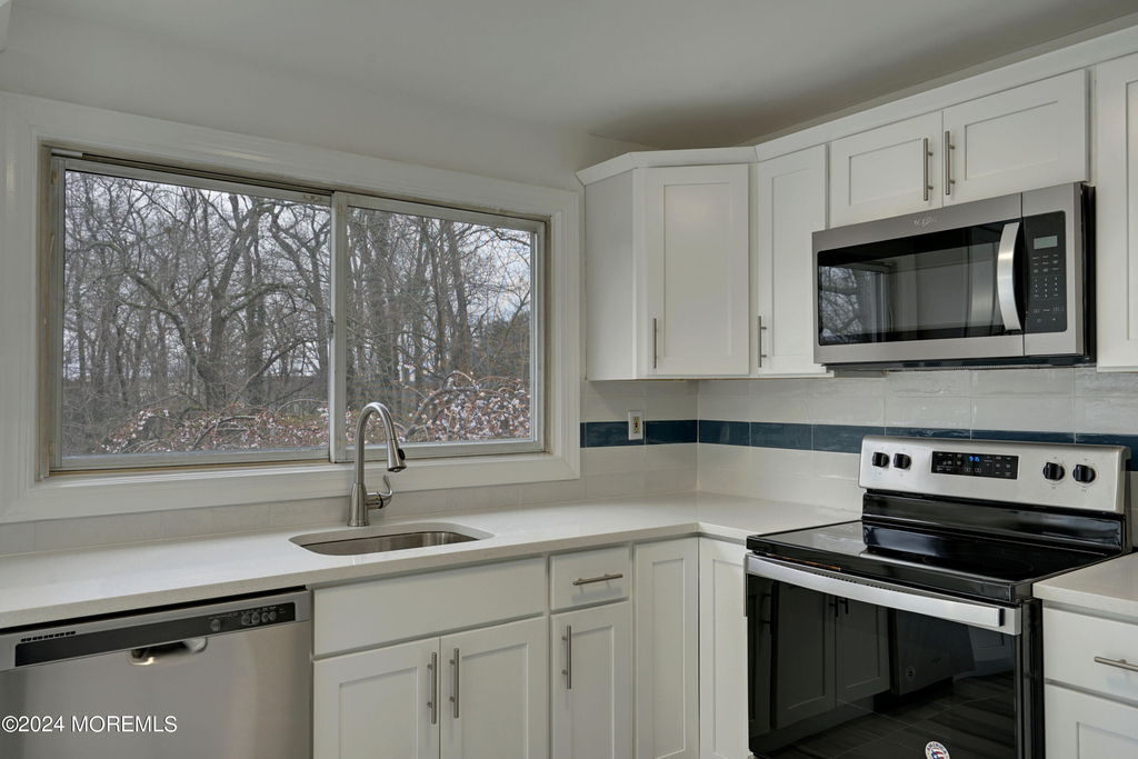 13 Swain Avenue - Photo 13