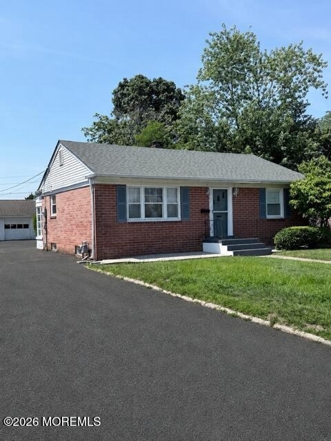 621 Essex Avenue - Photo 0