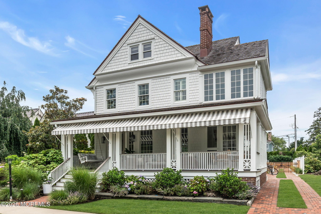 206 Brighton Avenue - Photo 0