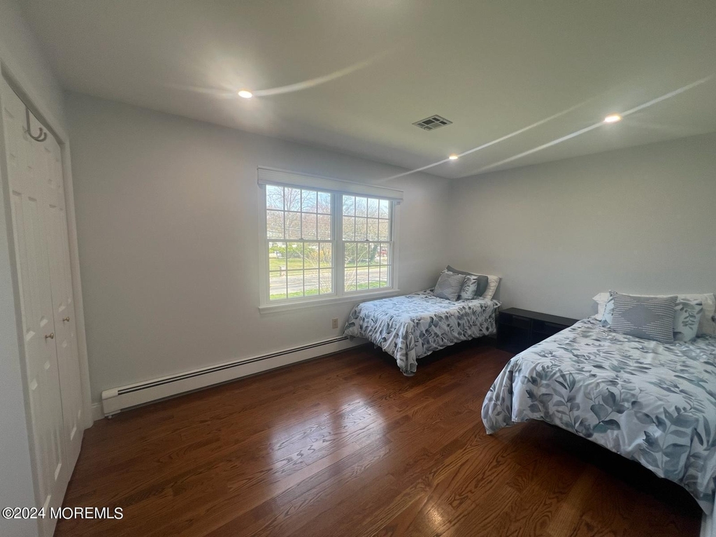 1578 N Bay Avenue - Photo 43