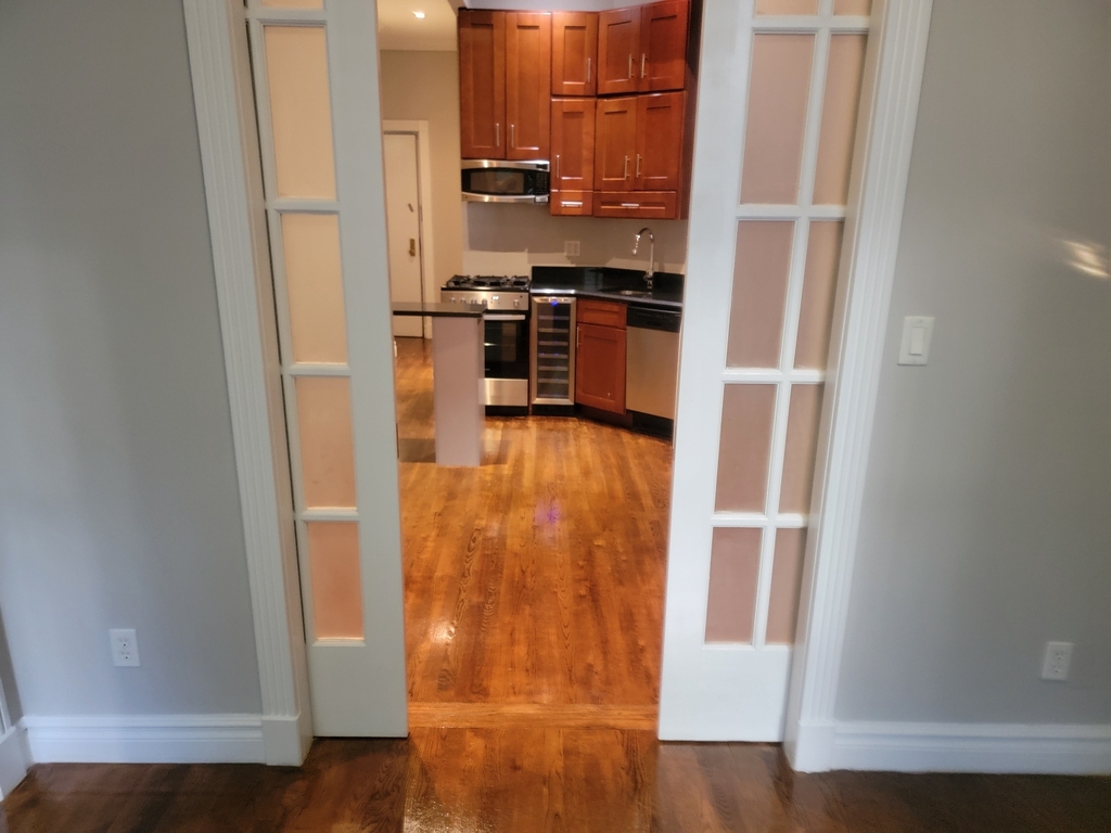 250 Mott Street - Photo 7