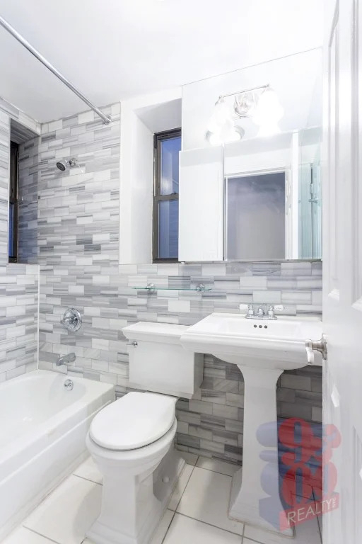 250 Mott Street - Photo 2