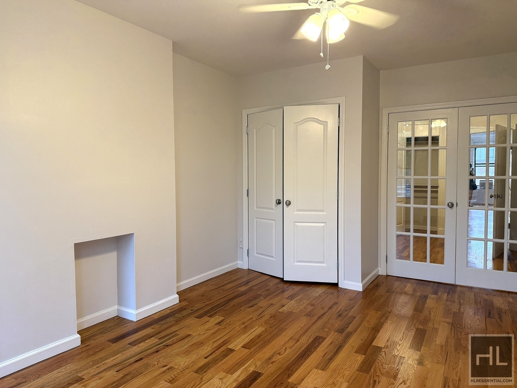 7 Avenue - Photo 5