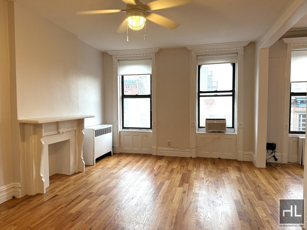 7 Avenue - Photo 2