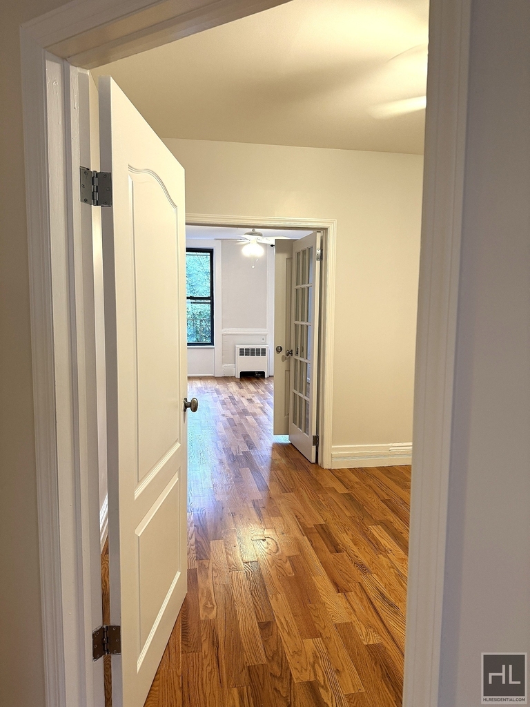 7 Avenue - Photo 6