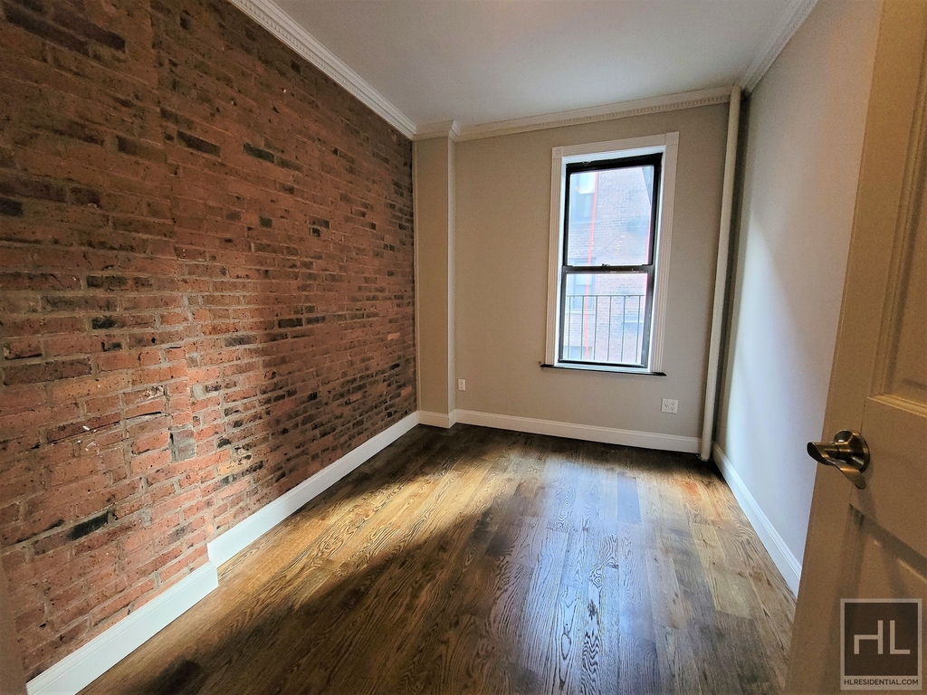 East 83rd Street - Photo 2