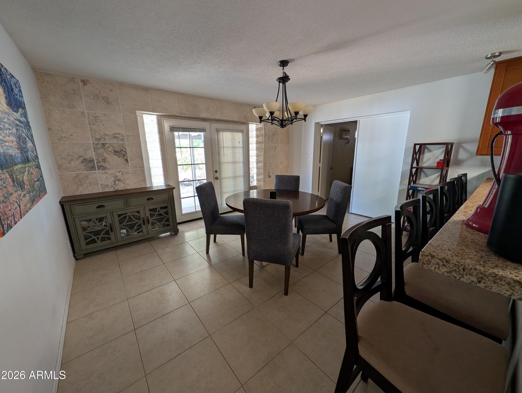 1039 E Larkspur Lane - Photo 14