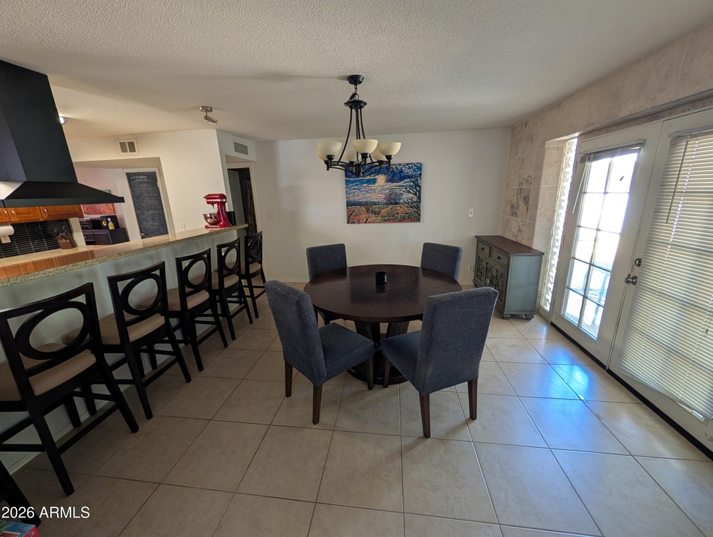 1039 E Larkspur Lane - Photo 15