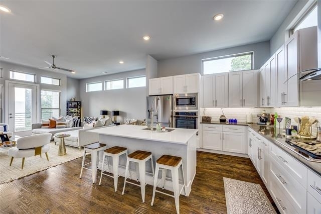 4222 Roseland Avenue - Photo 9