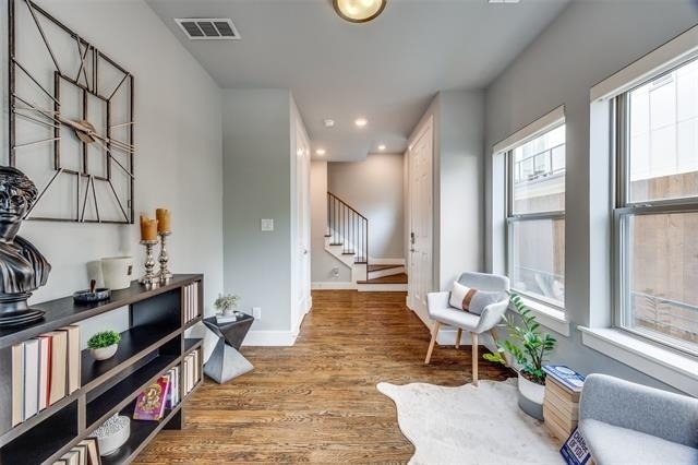 4222 Roseland Avenue - Photo 3