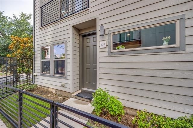 4222 Roseland Avenue - Photo 24