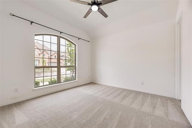 536 Cedarwood Street - Photo 25