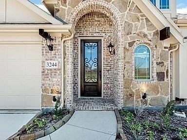 3244 Southampton Drive - Photo 1