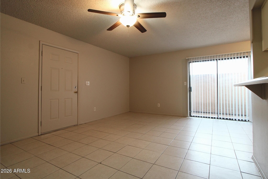 410 E 9th Avenue - Photo 1