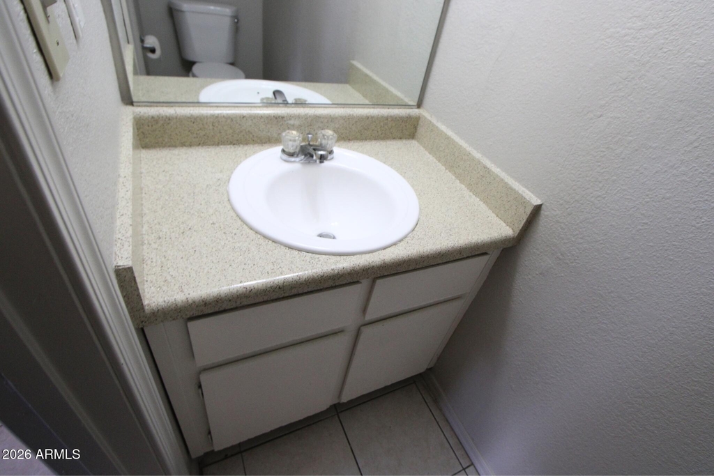 410 E 9th Avenue - Photo 6