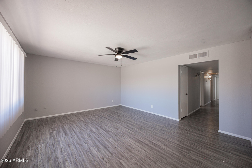 4704 S La Rosa Drive - Photo 4
